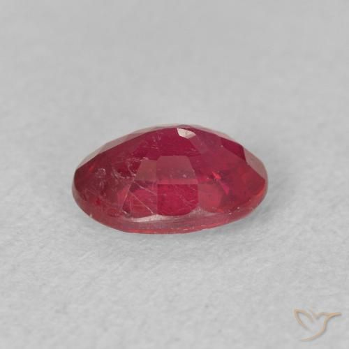Rubi Luz vermelha Natural 0.99ct, oval, VS