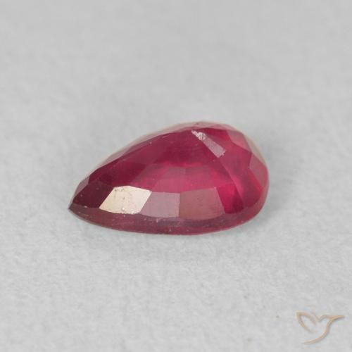 Rubi Luz vermelha Natural 0.90ct, Formato de pêra, VS