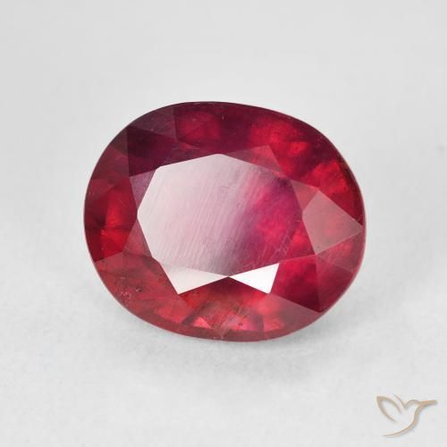 Rubi Medium Dark-Red Natural 7.45ct, oval, VS