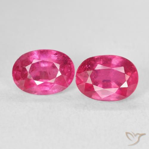 2.91ctw Natural Magenta Profundo Rubi, oval, VS