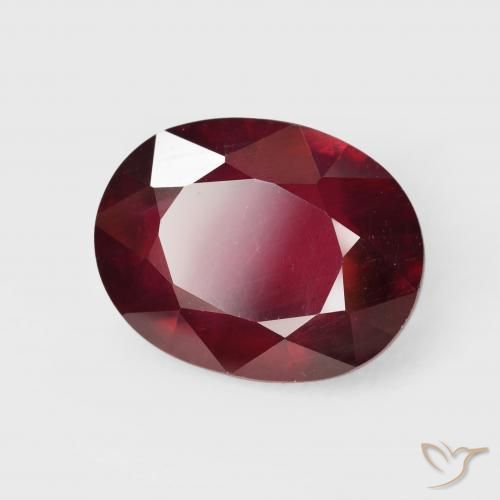 Rubi Vermelho escuro Natural 19.35ct, oval, VS
