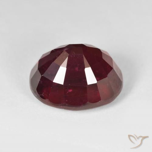 Rubi Sangue vermelho Natural 15.06ct, oval, VS