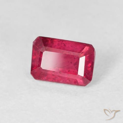 Rubi vermelho médio Natural 1.06ct, Corte Octógono / Esmeralda, VS