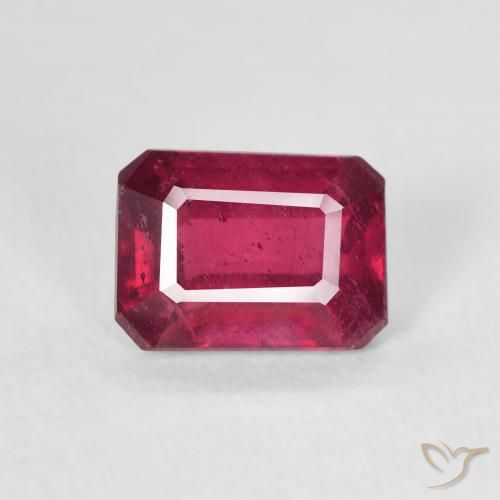 1.41ct Natural Vermelho rosado Rubi, Corte Esmeralda, VS