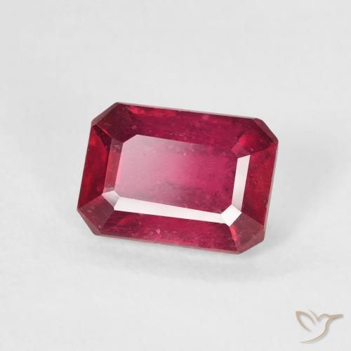 Rubi Medium Dark-Red Natural 1.32ct, Corte Octógono / Esmeralda, VS