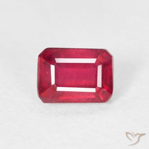 0.97ct Natural vermelho médio Rubi, Corte Esmeralda, VS