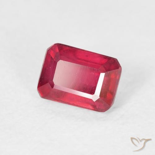 Rubi vermelho médio Natural 0.97ct, Corte Octógono / Esmeralda, VS