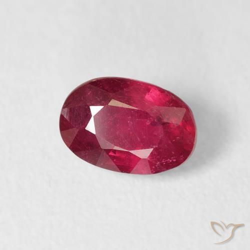 Rubi Sangue vermelho Natural 0.77ct, oval, VS-SI