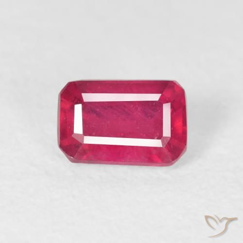 0.83ct Natural vermelho médio Rubi, Corte Esmeralda, VS