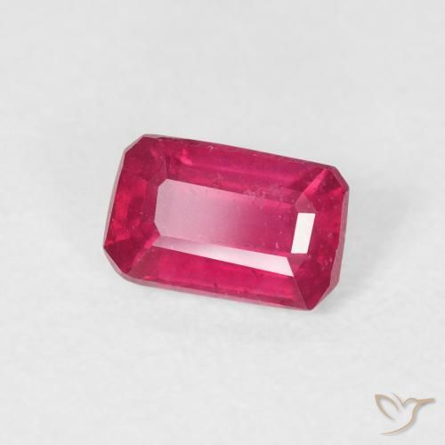Rubi vermelho médio Natural 0.82ct, Corte Octógono / Esmeralda, VS