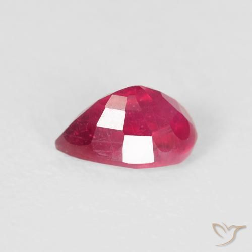 Rubi Carmesim Profundo Natural 0.70ct, Formato de pêra, VS-SI