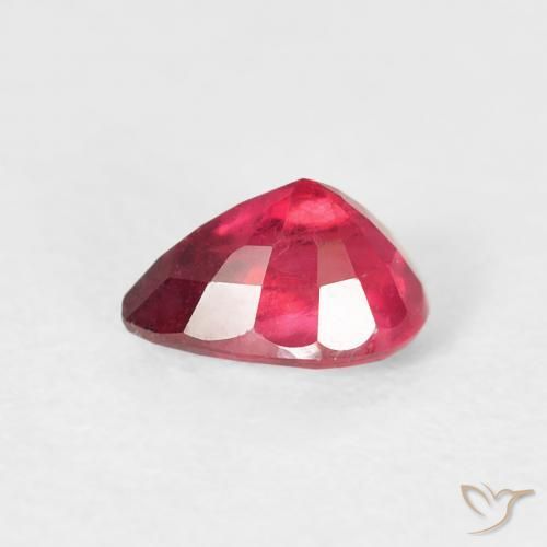 Rubi Carmesim Profundo Natural 0.72ct, Formato de pêra, VS-SI