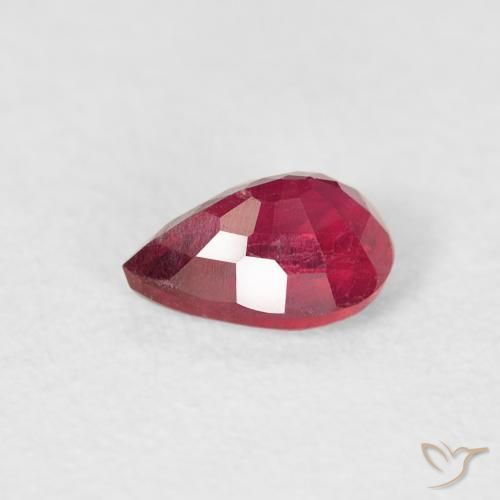 Rubi Vermelho escuro Natural 0.65ct, Formato de pêra, VS-SI