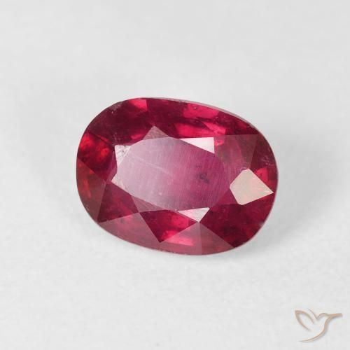 Rubi Sangue vermelho Natural 2.05ct, oval, VS