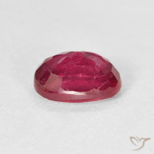 Rubi Sangue vermelho Natural 2.05ct, oval, VS