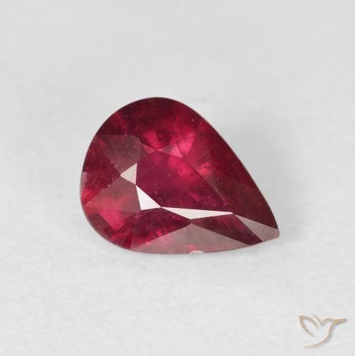 Rubi Vermelho escuro Natural 1.44ct, Formato de pêra, VS-SI