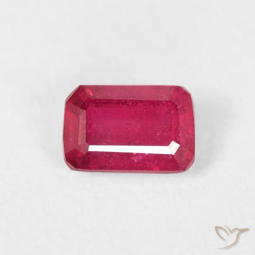 0.84ct Natural Luz vermelha Rubi, Corte Esmeralda, VS