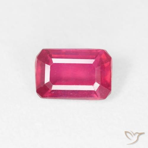 0.77ct Natural vermelho médio Rubi, Corte Esmeralda, VS