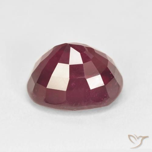 Rubi Vermelho escuro Natural 8.24ct, oval, VS
