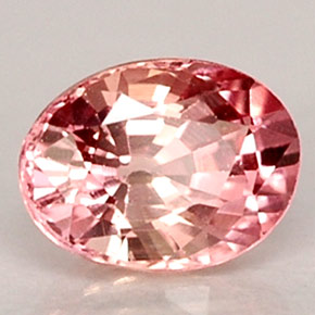 Safira rosa natural 0,50ct, corte oval, VVS-VS