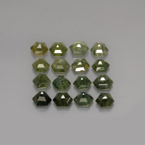 Pedras preciosas de safira verde natural de  ct, forma extravagante, VS-SI