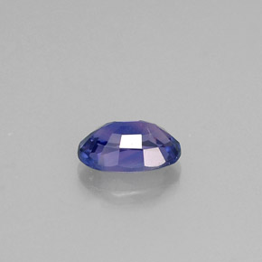 Safira violeta natural 0,60ct, corte oval, VVS-VS