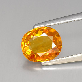 Safira amarelo natural 1,96ct, corte oval, VS