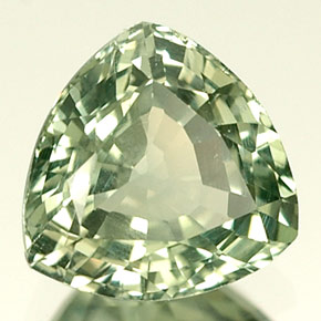 Safira verde natural 1,04ct, trillion, VS
