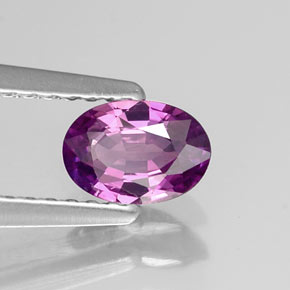 Safira violeta natural 0,55ct, corte oval, VS
