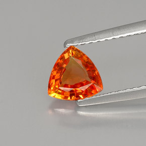 Safira laranja natural 0,88ct, trillion, VS