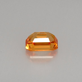 Safira amarelo natural 0,83ct, corte esmeralda, VS