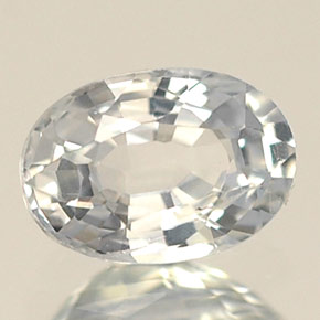 Safira branco natural 0,61ct, corte oval, VVS