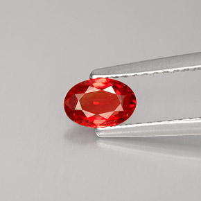 Safira laranja natural 0,52ct, corte oval, VVS