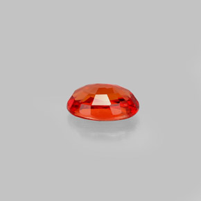 Safira laranja natural 0,68ct, corte oval, VVS