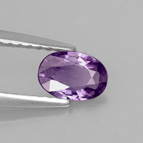 Safira violeta natural 0,52ct, corte oval, VVS