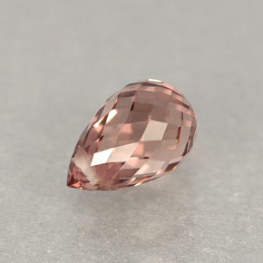 Safira rosa natural 0,90ct, briolete, VVS-VS