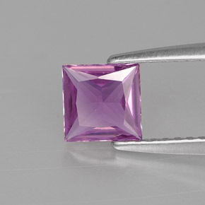 Safira violeta natural 0,71ct, quadrado, VVS