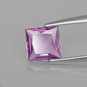 Safira violeta natural 0,71ct, quadrado, VVS