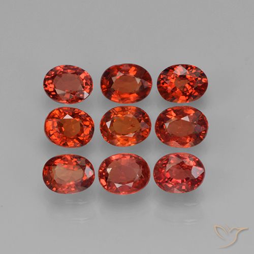 2.72ctw Natural Vermelho brilhante Safira, oval, VVS-VS