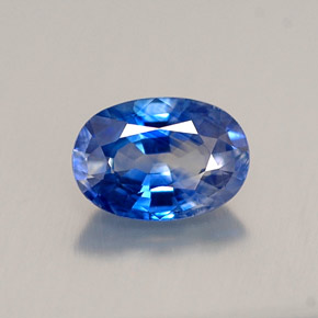 Safira azul natural 0,95ct, corte oval, VS