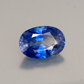 Safira azul natural 0,95ct, corte oval, VS