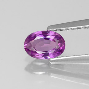 Safira violeta natural 0,56ct, corte oval, VVS