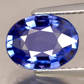 Safira azul natural 2,30ct, corte oval, IF