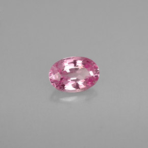 Safira rosa natural 0,60ct, corte oval, VVS