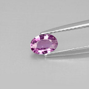 Safira violeta natural 0,50ct, corte oval, VVS-VS