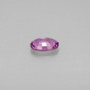 Safira violeta natural 0,50ct, corte oval, VVS-VS
