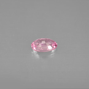 Safira rosa natural 0,60ct, corte oval, VVS