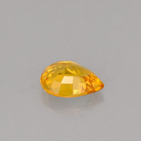 Safira laranja natural 0,70ct, formato de pêra, VS