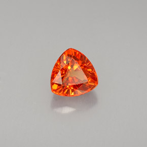 Safira laranja natural 0,97ct, trillion, VS