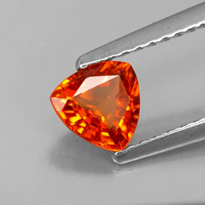 Safira laranja natural 0,78ct, trillion, VVS-VS